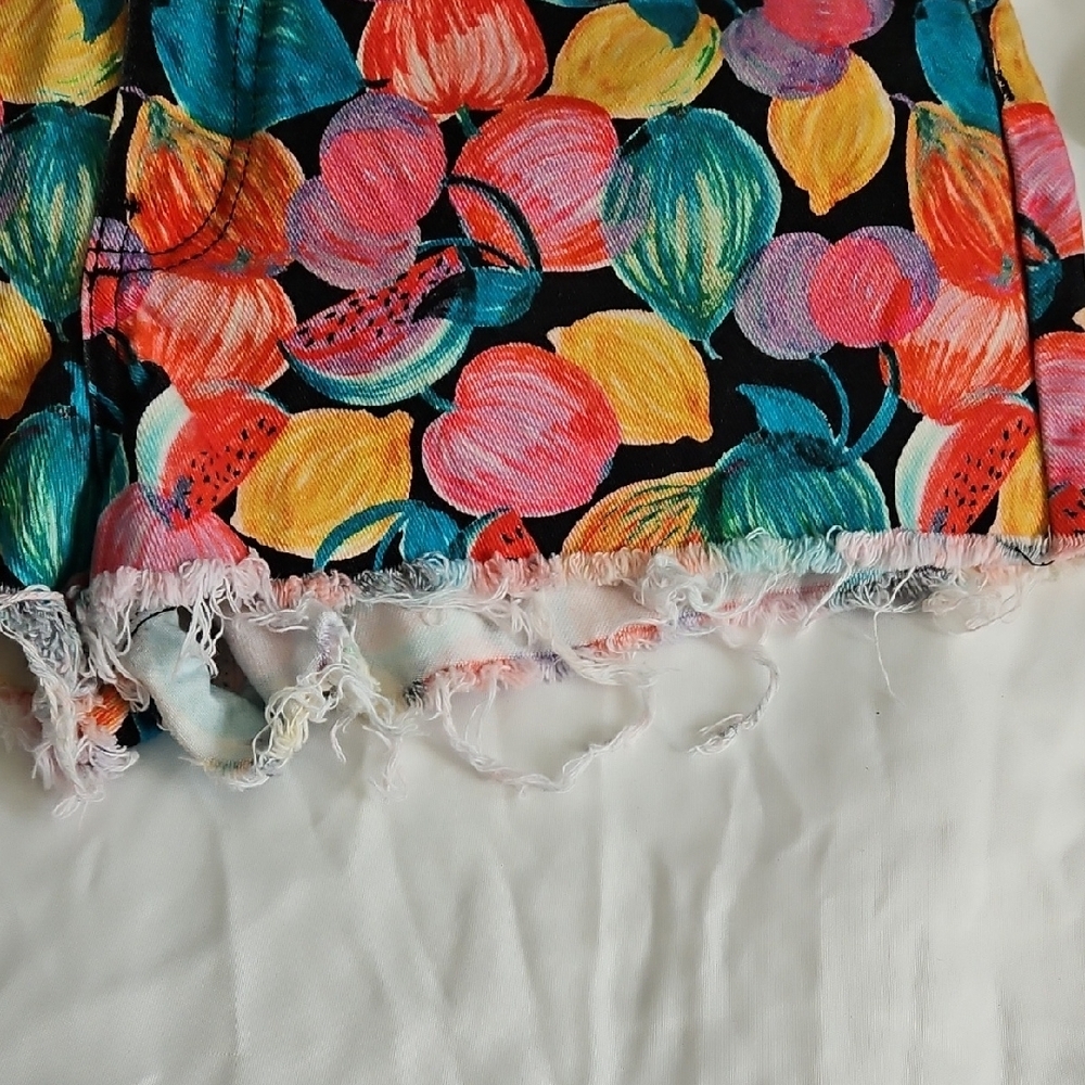 Zara Vibrant Fruit Pattern High Waist Shorts - Picture 3 of 12